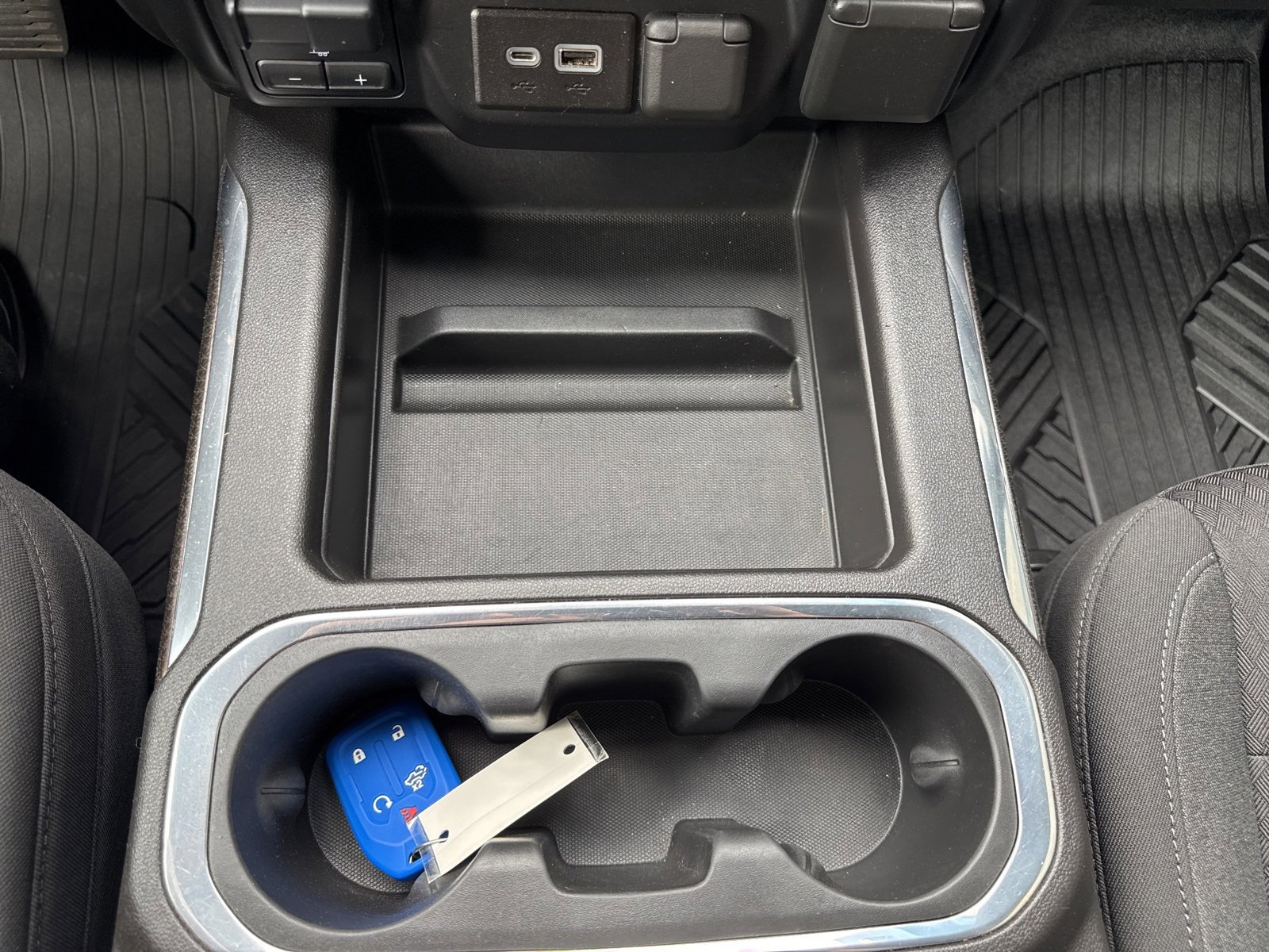 2022 Chevrolet Silverado 1500 RST photo 28