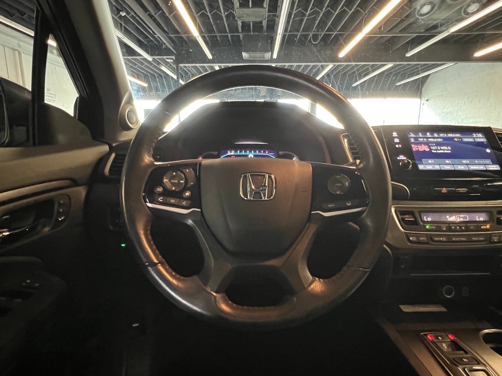 2022 Honda Pilot Black Edition photo 8