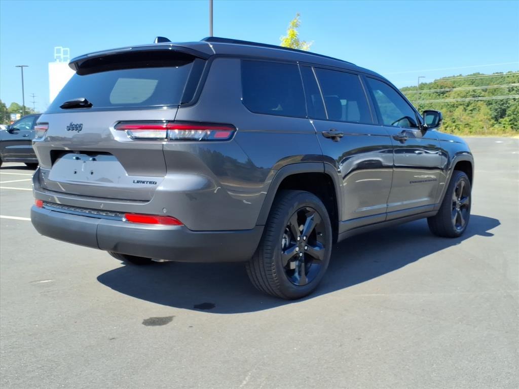 2025 Jeep Grand Cherokee Limited photo 4