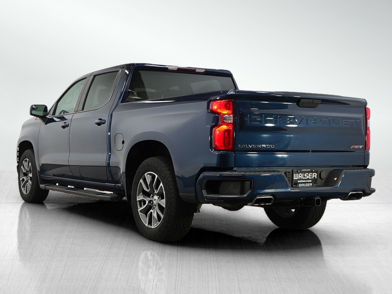 2021 Chevrolet Silverado 1500 RST photo 3