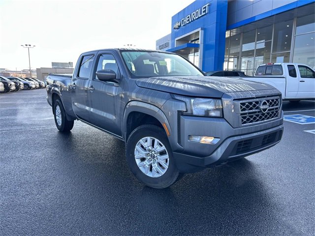 2022 Nissan Frontier SV's photo
