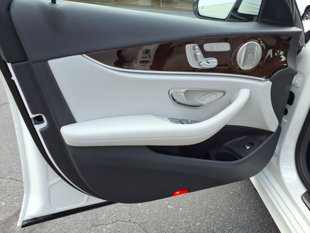2023 Mercedes Benz E 350 photo 5