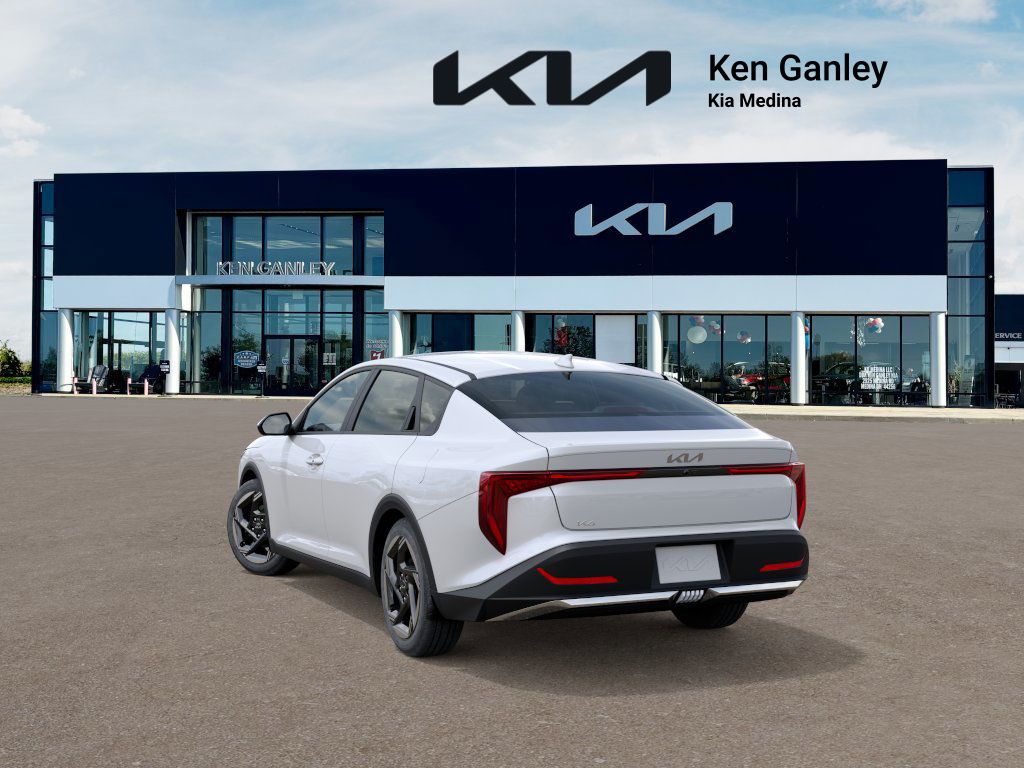 2025 Kia K4 EX photo 4