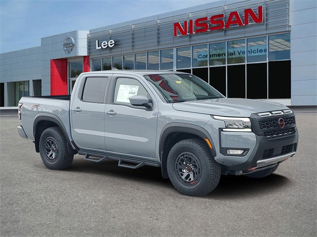 2026 Nissan Frontier PRO-4X's photo