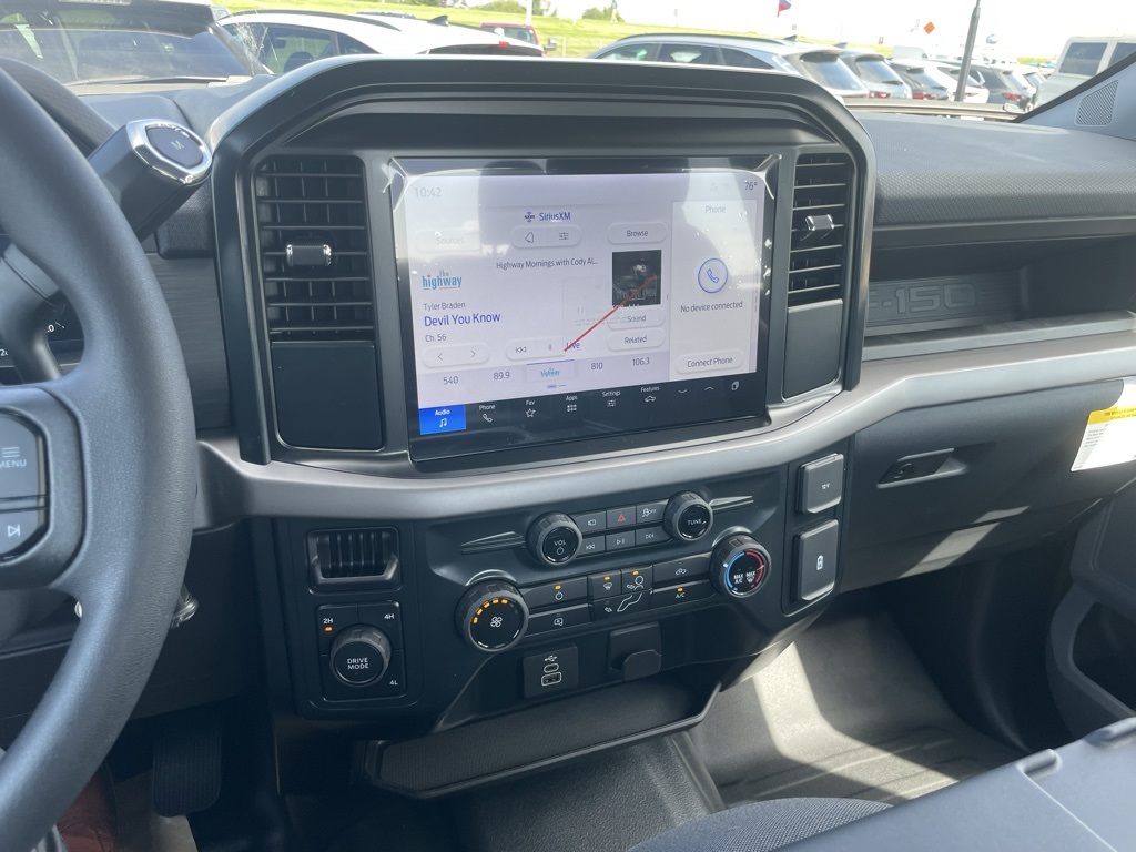 2025 Ford F-150 XL photo 9