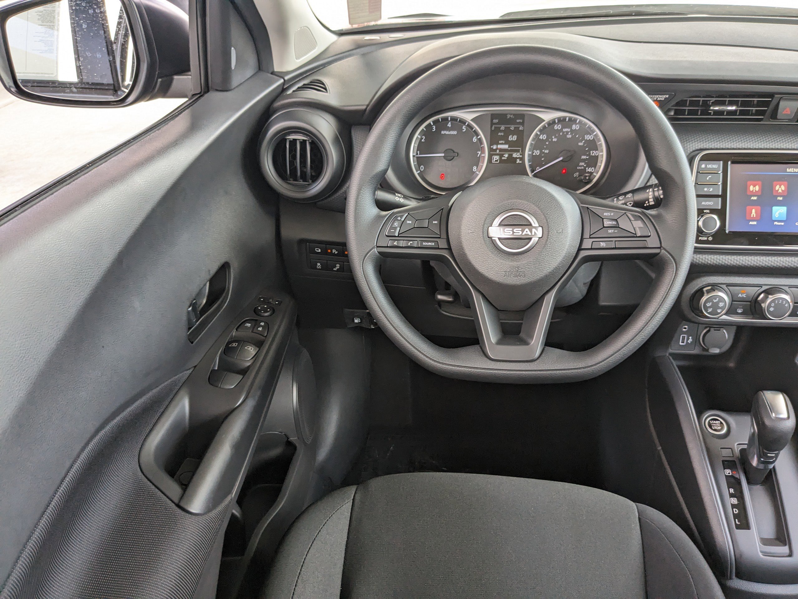 2025 Nissan Kicks Play S photo 8