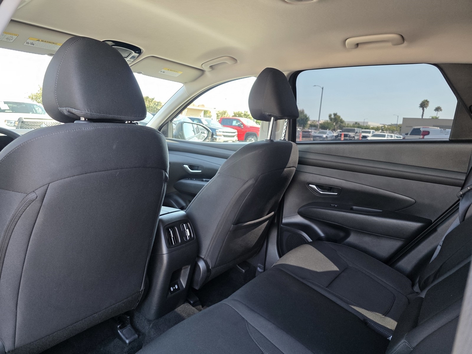 2025 Hyundai Tucson SEL photo 10