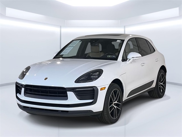 2022 Porsche Macan Base's photo