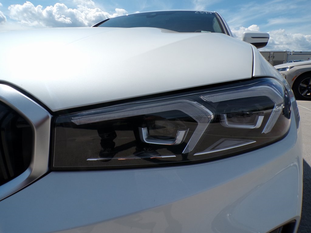 2025 Bmw 330i xDrive photo 9