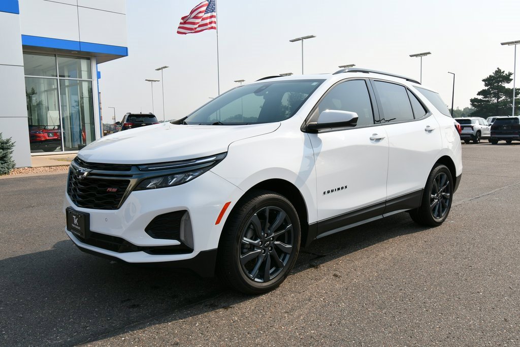 Certified 2022 Chevrolet Equinox RS with VIN 2GNAXWEVXN6136780 for sale in North Branch, Minnesota