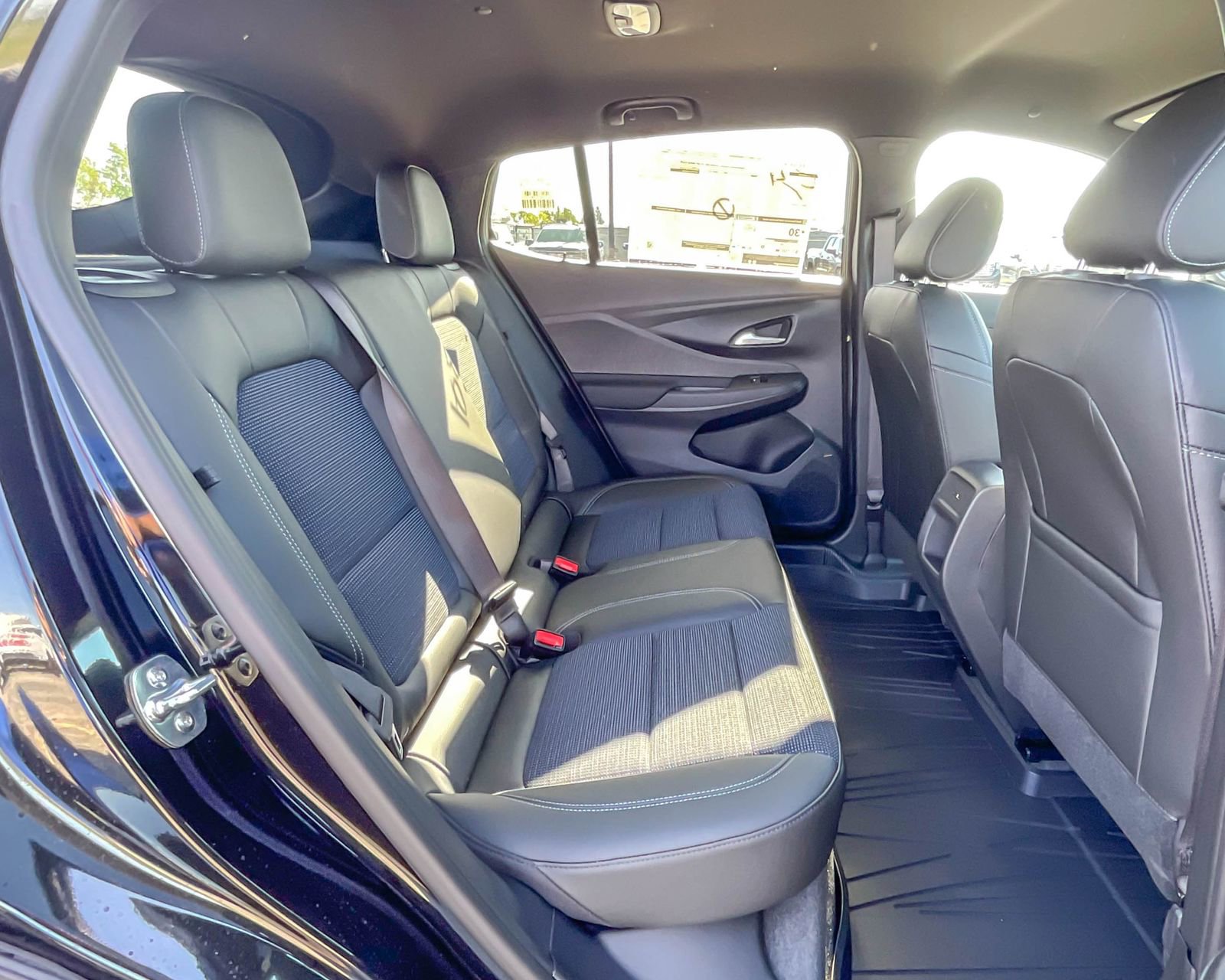 2025 Buick Envista Preferred photo 17