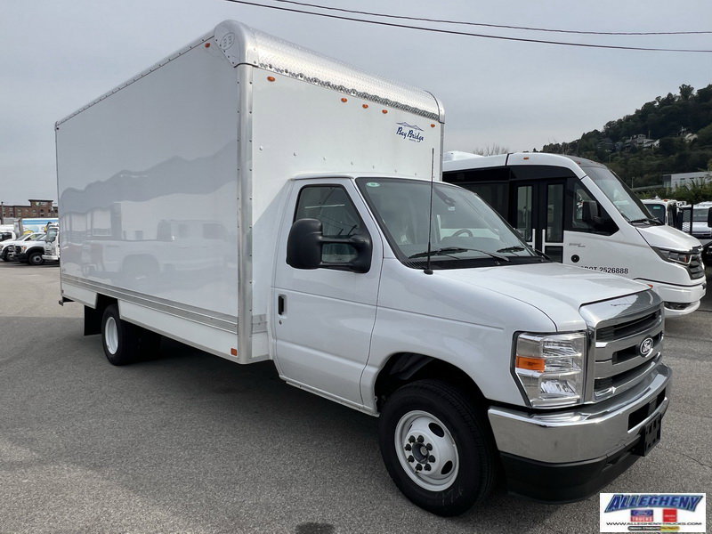 2026 Ford E-350 Base photo 4