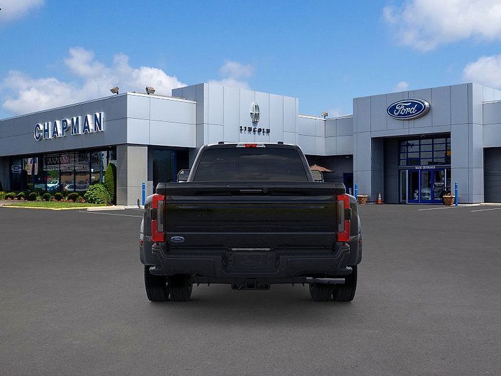 2026 Ford F-450 Platinum photo 3