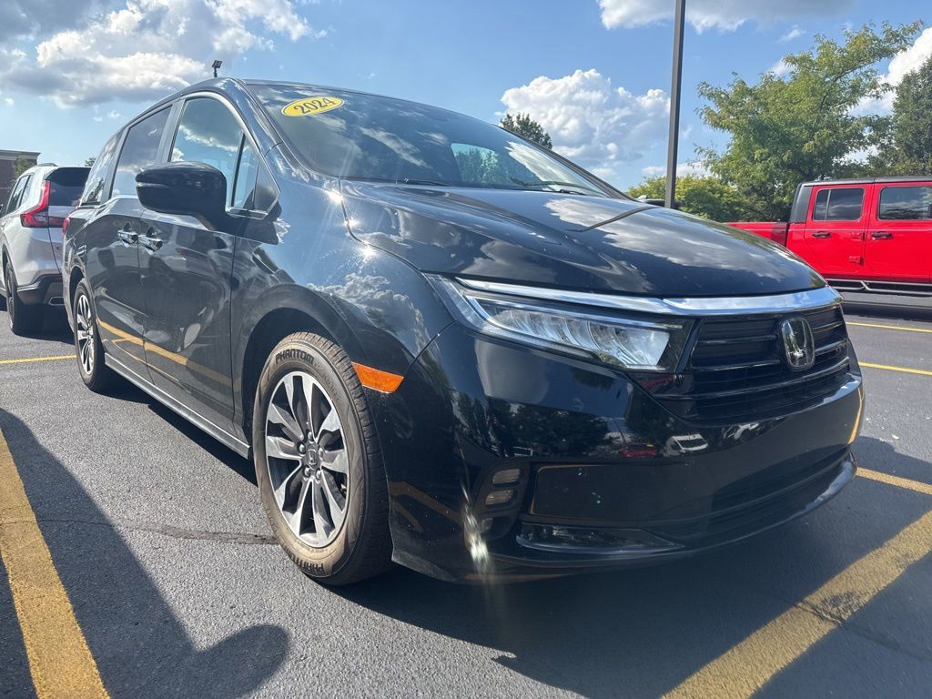 2024 Honda Odyssey EX-L photo 2