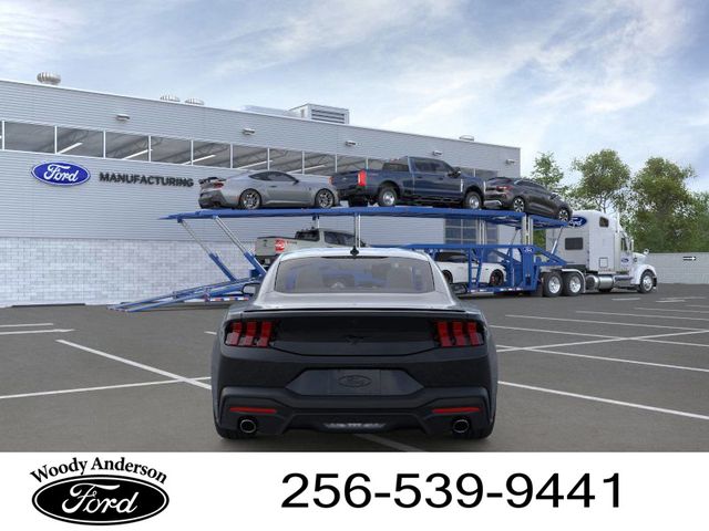 2025 Ford Mustang EcoBoost photo 3