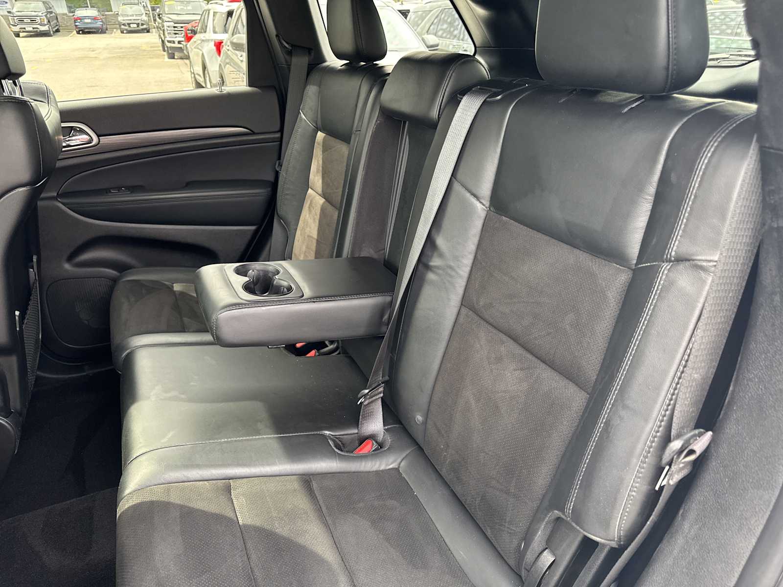 2021 Jeep Grand Cherokee Laredo X photo 35