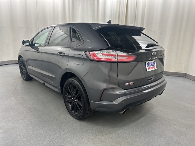 2021 Ford Edge ST photo 4