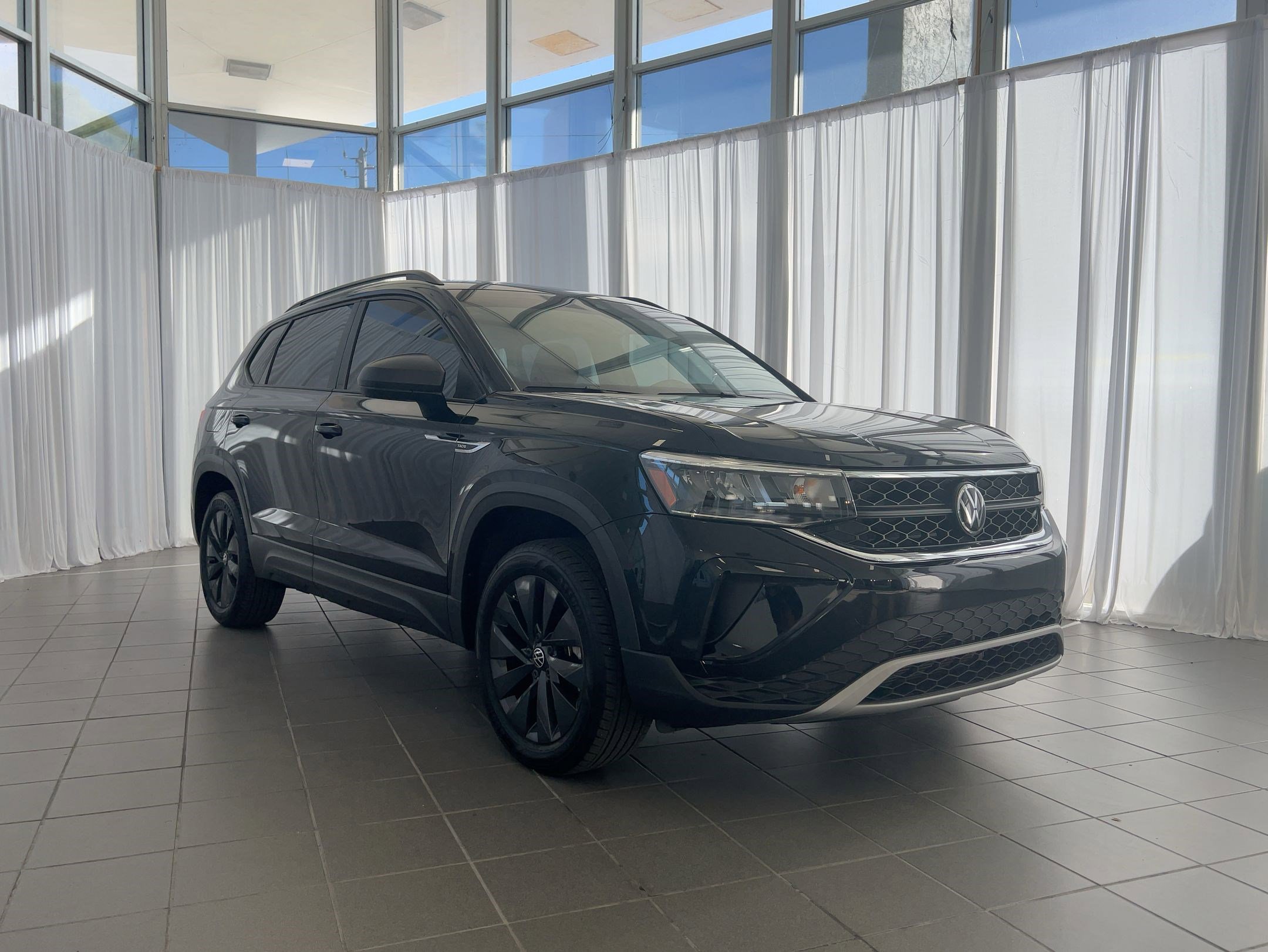 2024 Volkswagen Taos S photo 2