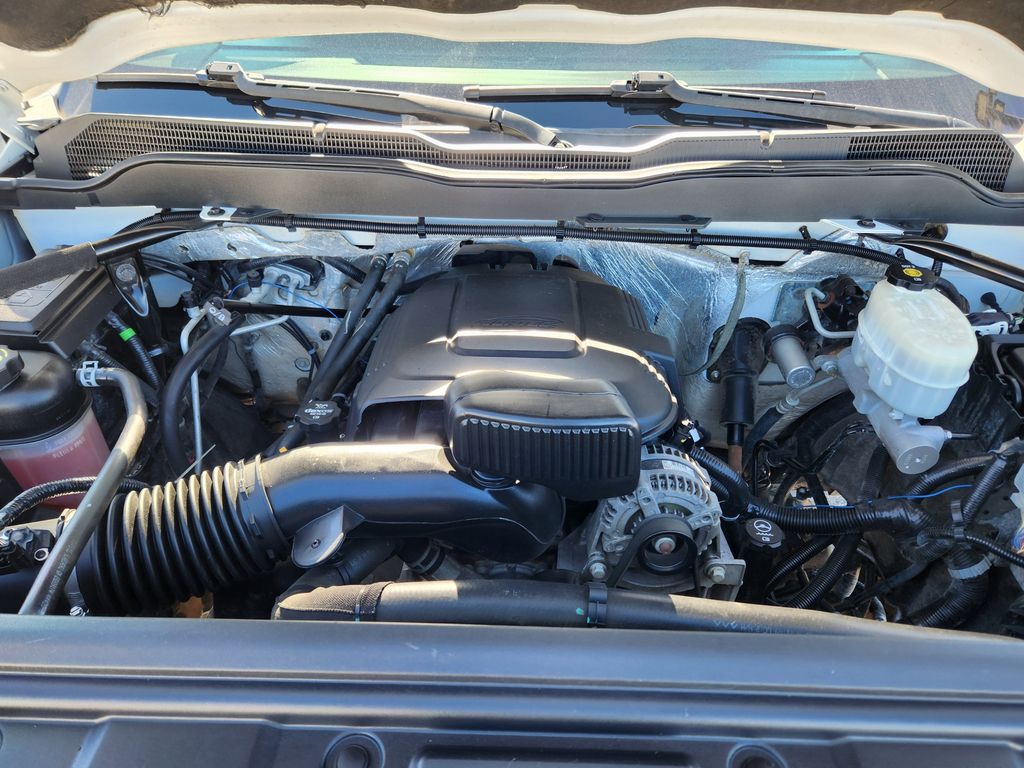 2016 Chevrolet Silverado 3500HD LT photo 19