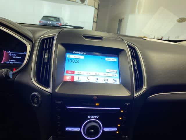 2016 Ford Edge Titanium photo 22