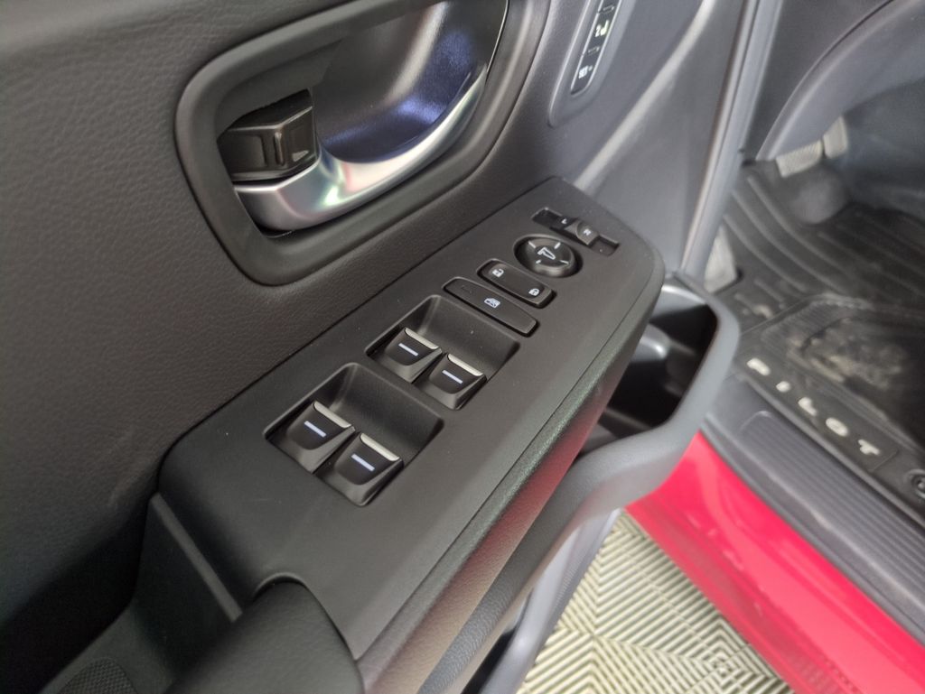 2025 Honda Pilot Touring photo 11