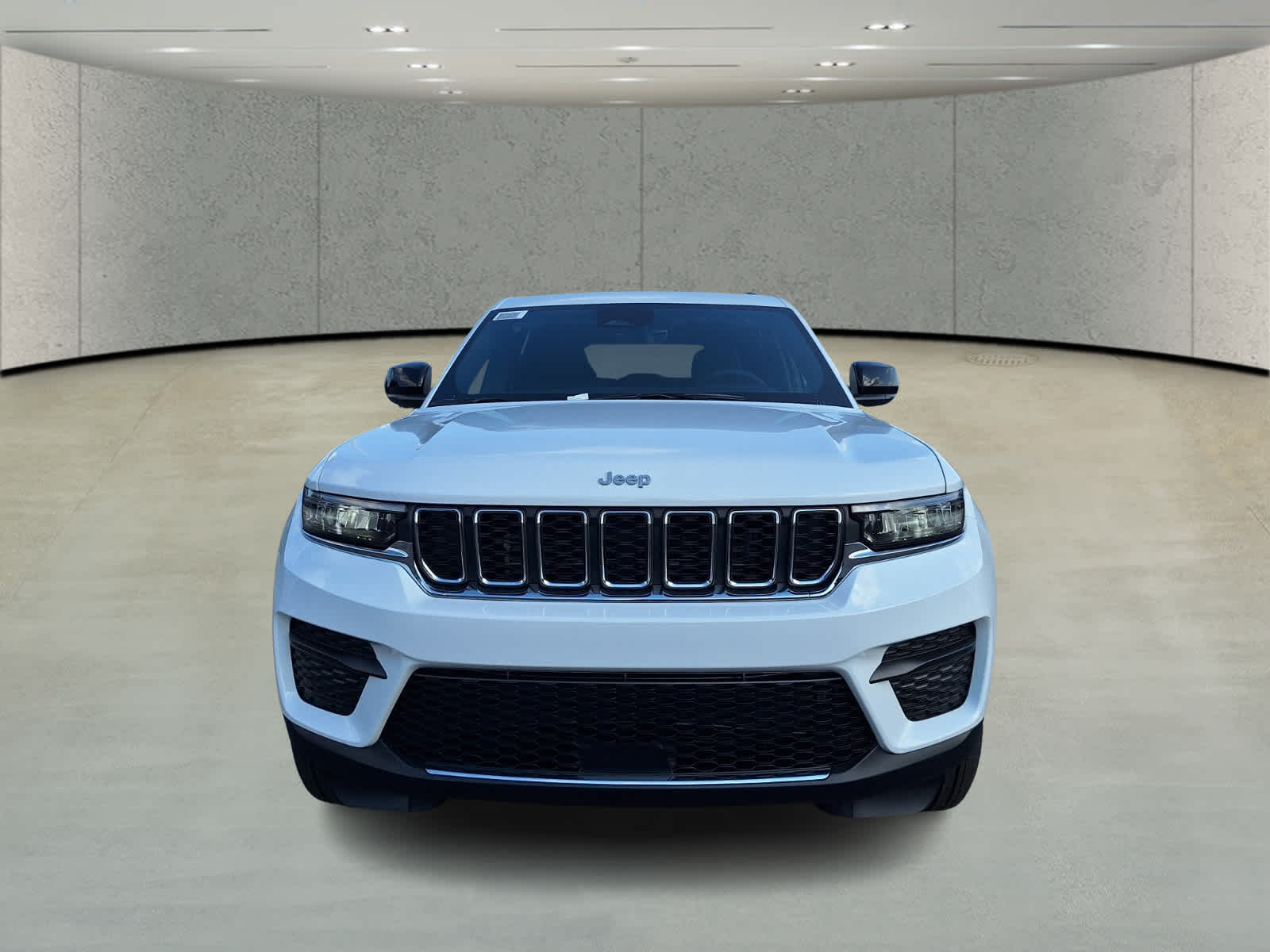 2025 Jeep Grand Cherokee Laredo X photo 2