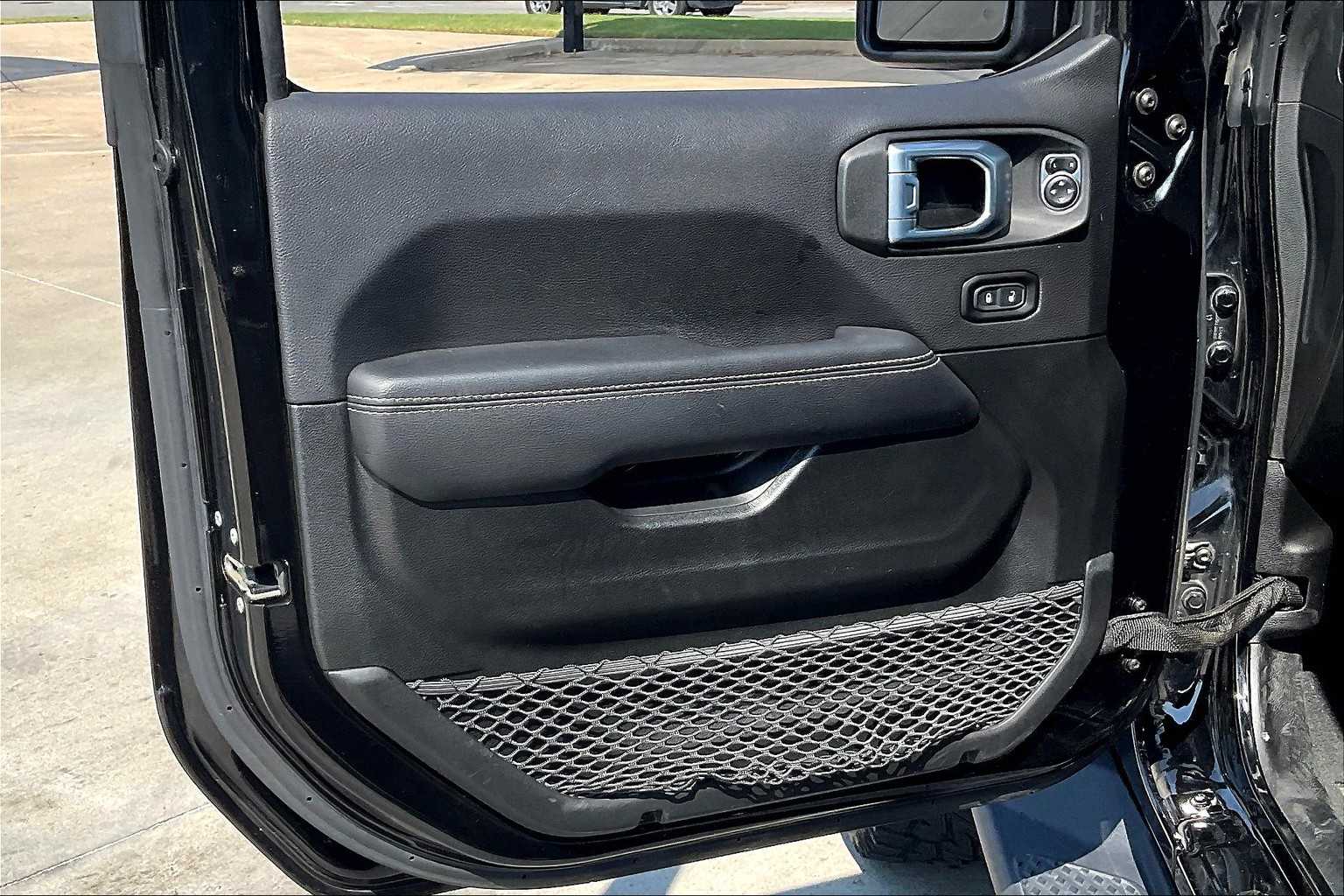 2021 Jeep Gladiator Overland photo 19