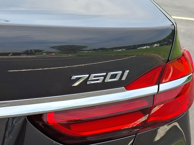 2019 Bmw 750i xDrive Sedan photo 33