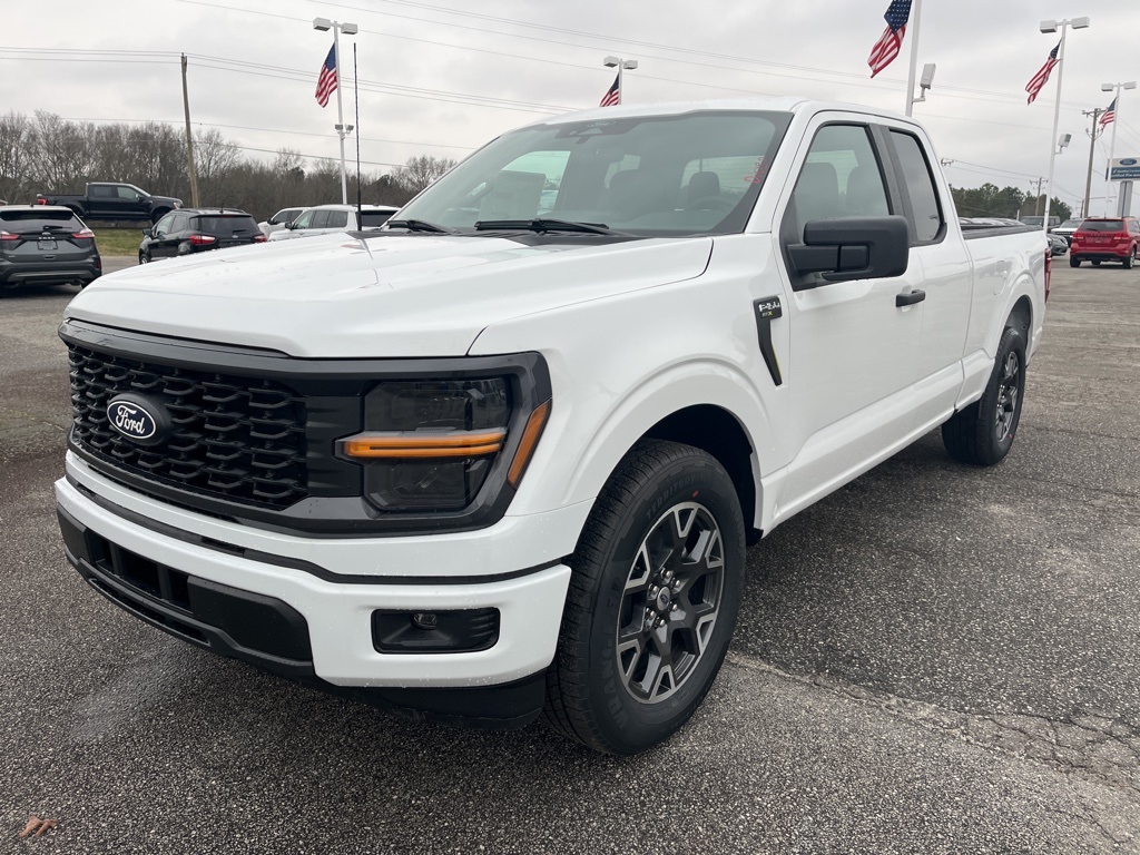 2025 Ford F-150 STX's photo