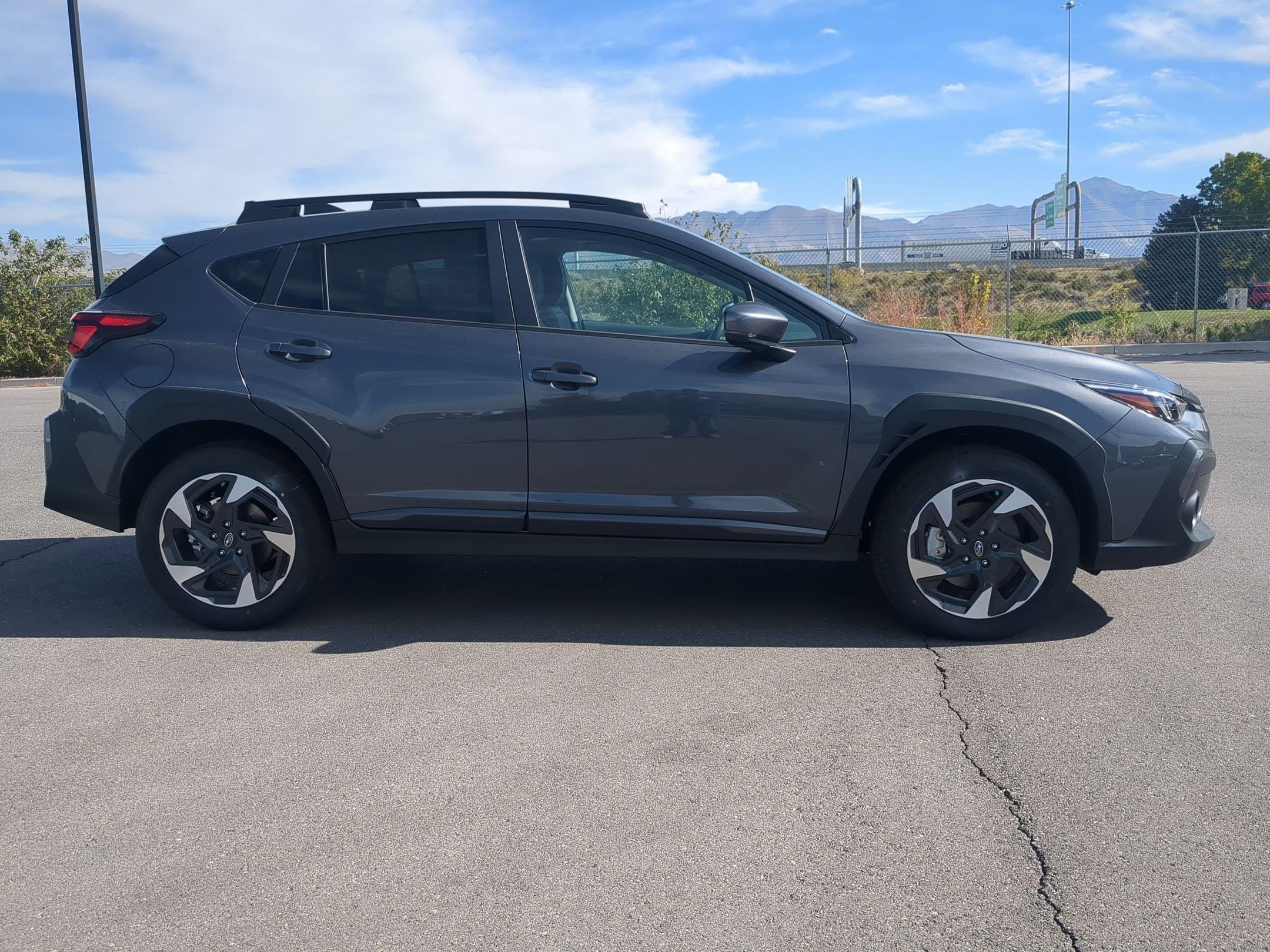 2025 Subaru Crosstrek Limited photo 2