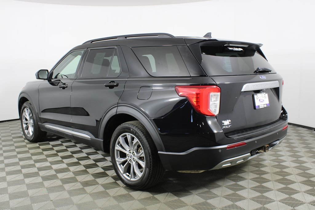 2022 Ford Explorer XLT photo 2