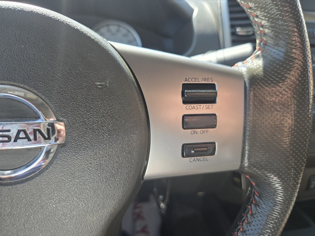 2012 Nissan Frontier PRO-4X photo 12
