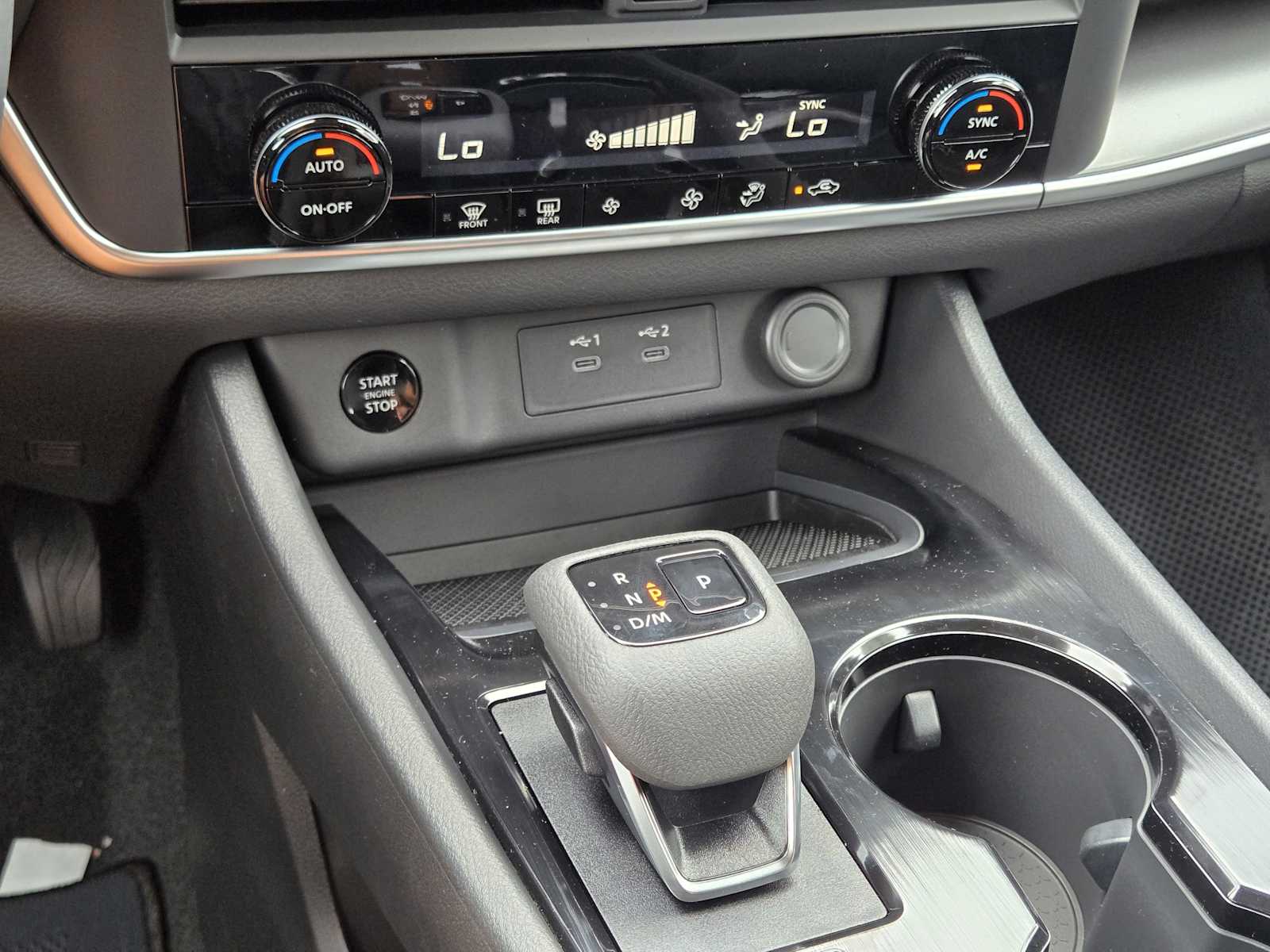 2026 Nissan Rogue SV photo 24