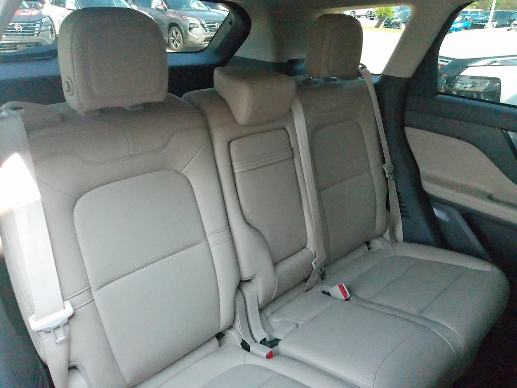 2020 Lincoln Corsair Standard photo 14