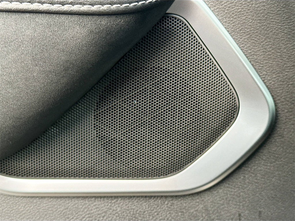 2026 Infiniti QX80 Luxe photo 16