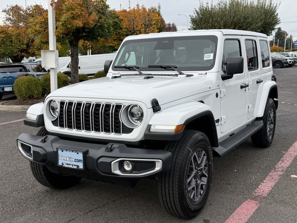 2026 Jeep Wrangler Sahara photo 4