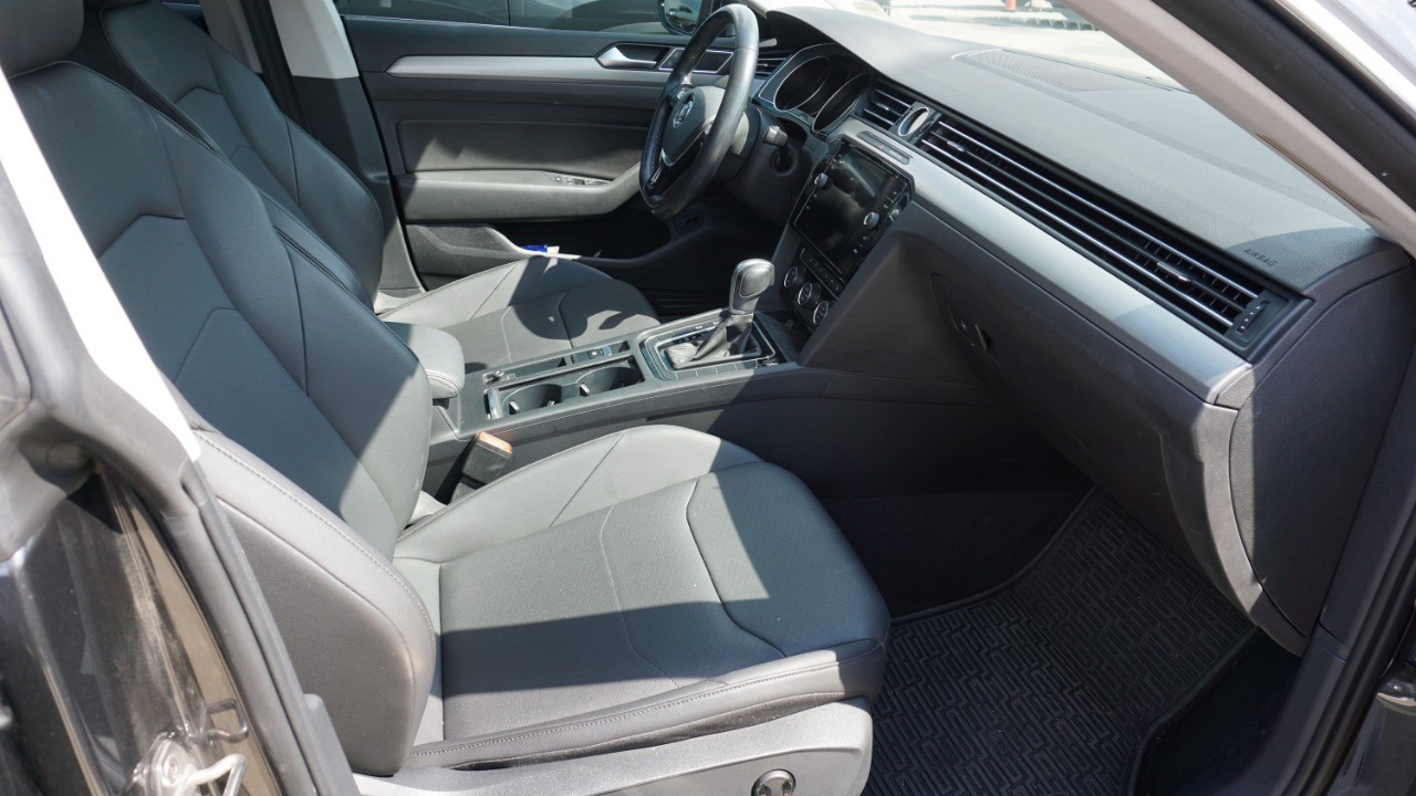 2019 Volkswagen Arteon SE photo 6