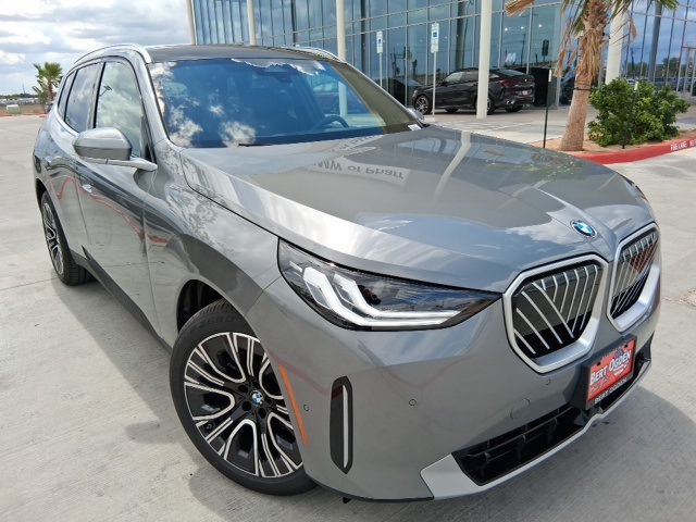 2026 BMW X3 30's photo