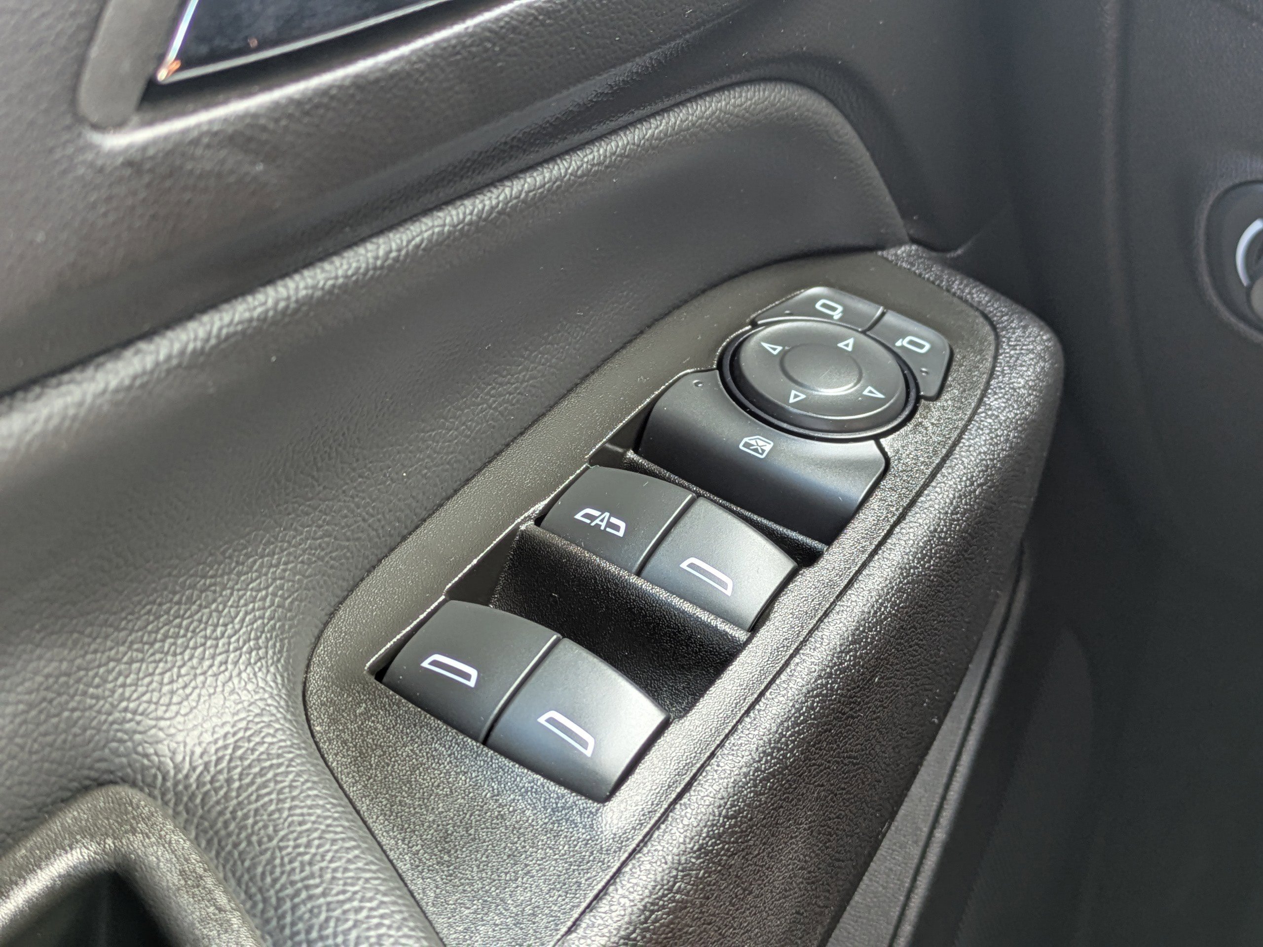 2024 Chevrolet Equinox LT photo 24