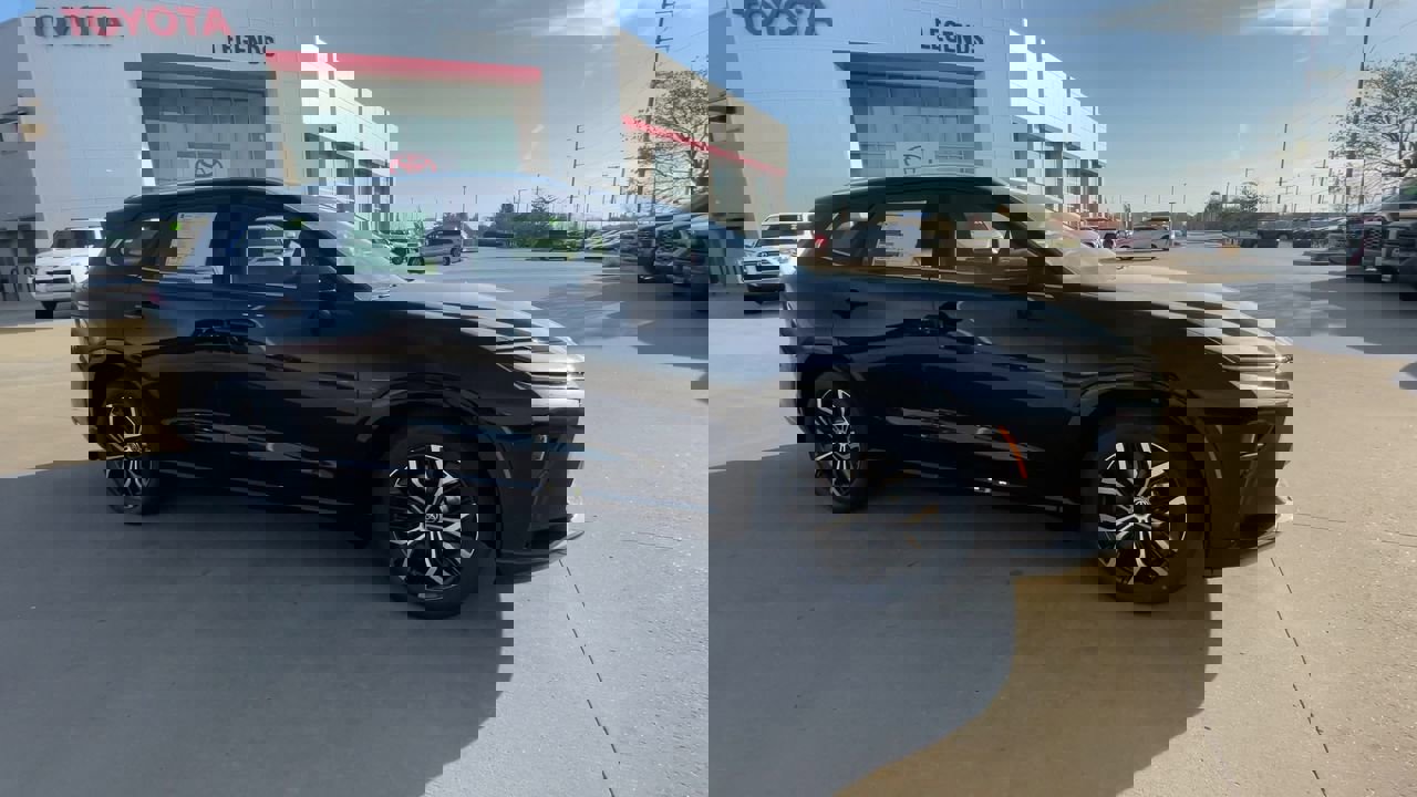 Used 2025 Toyota Crown Signia XLE with VIN JTDACAAJ7S3005707 for sale in Kansas City