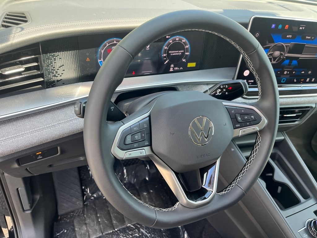 2025 Volkswagen Tiguan S photo 9