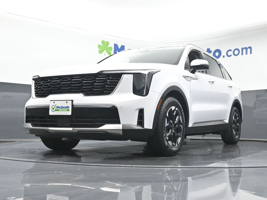 2024 Kia Sorento S photo 4