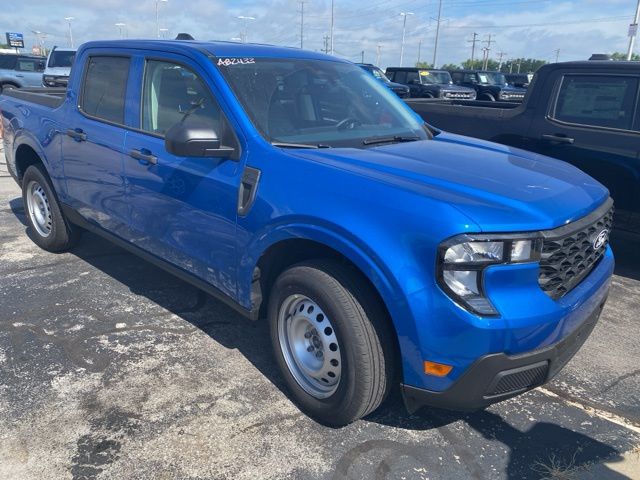 2025 Ford Maverick XL photo 2