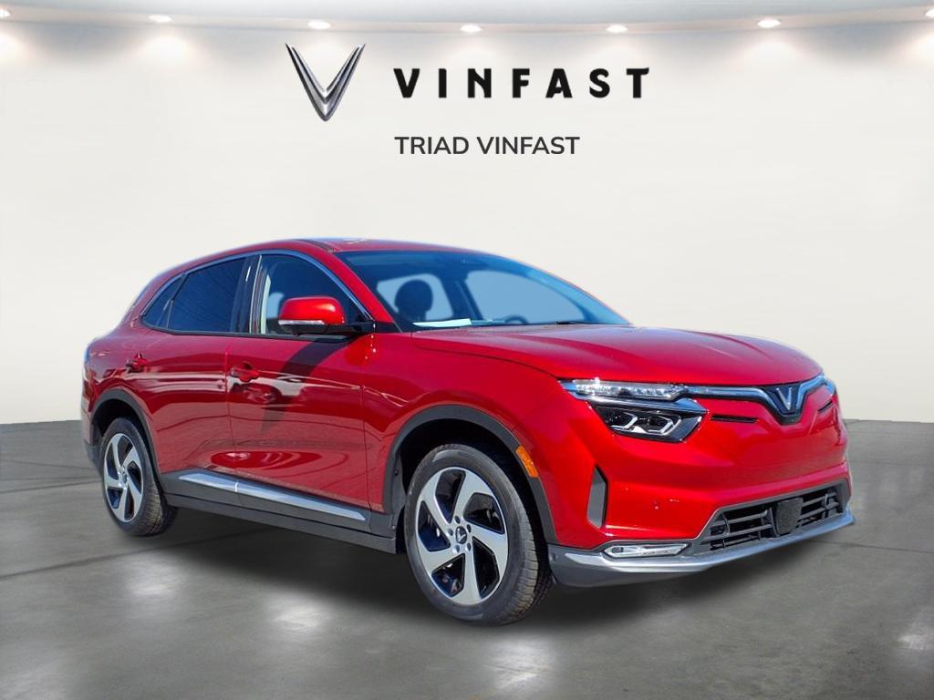 2025 VinFast VF 8