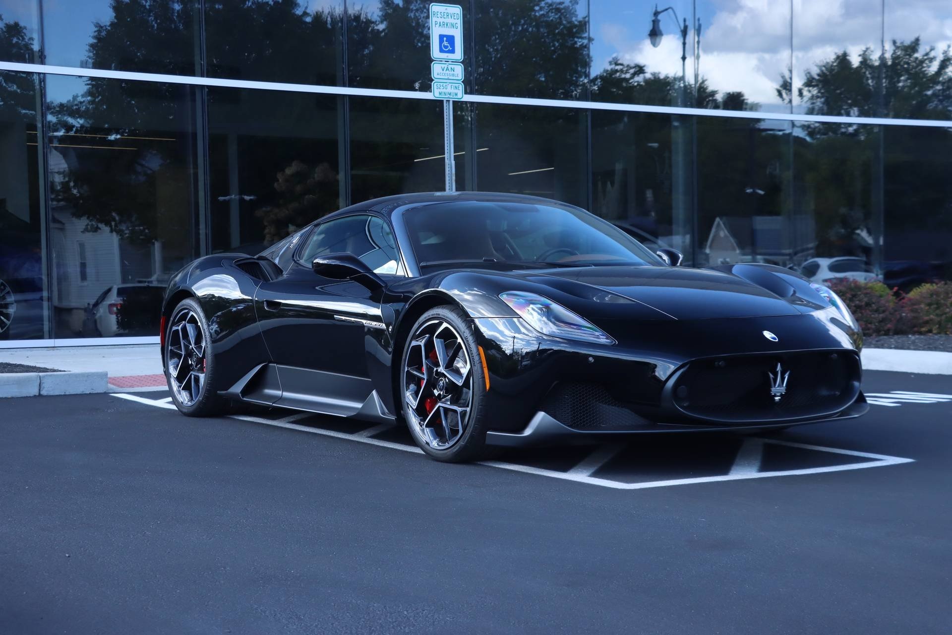 2022 Maserati MC20 Base's photo