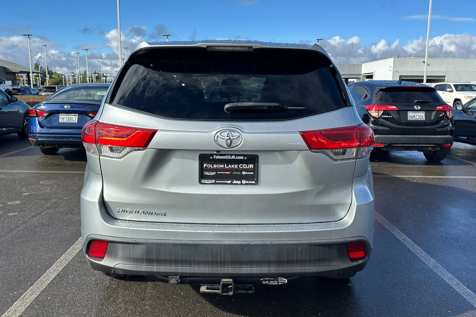 2019 Toyota Highlander LE Plus photo 4