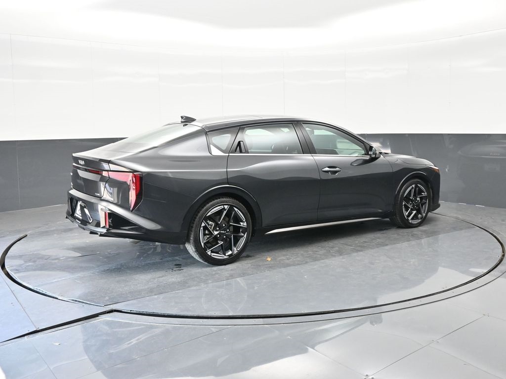 2025 Kia K4 GT-Line photo 9