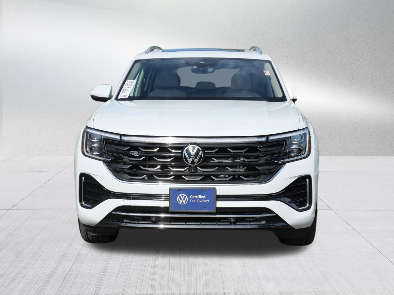 2024 Volkswagen Atlas SEL Premium R-Line photo 2