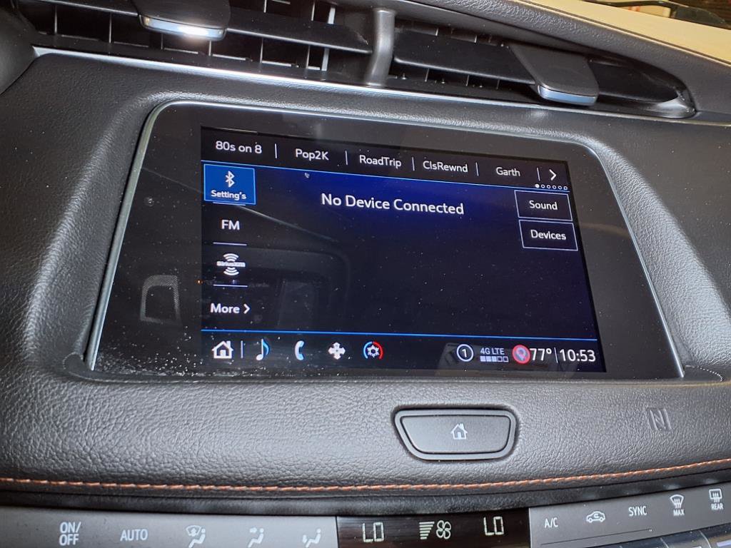 2020 Toyota RAV4 LE photo 5