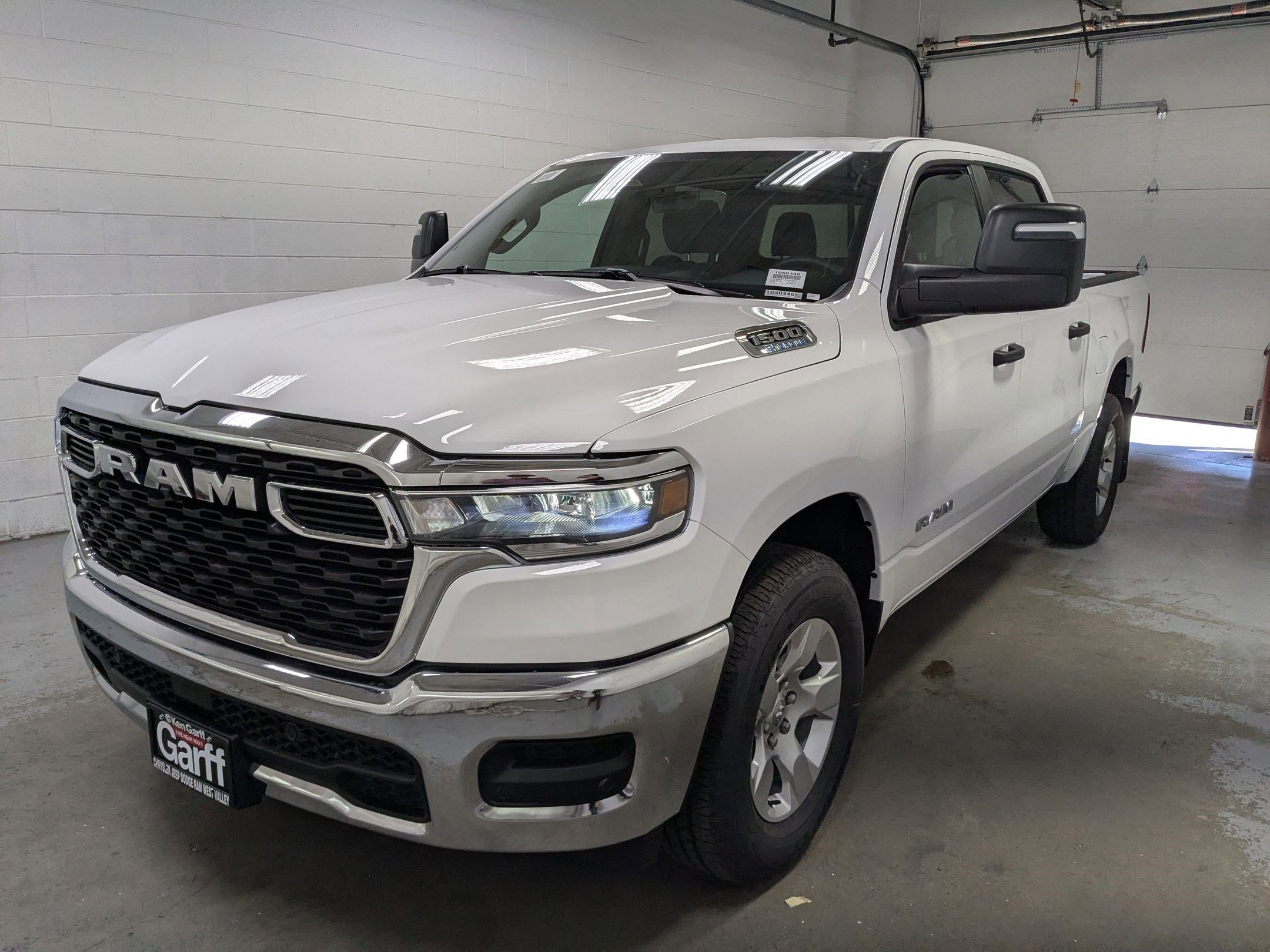 2025 Ram 1500 Tradesman photo 6